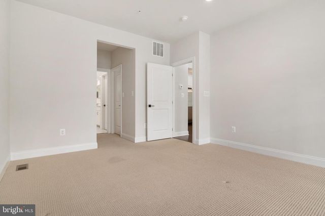 8631 SAINT ANTHONY DR, Severn, MD 21144