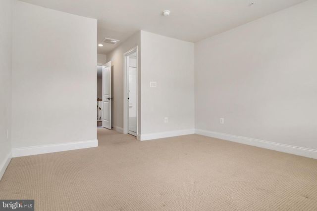 8631 SAINT ANTHONY DR, Severn, MD 21144