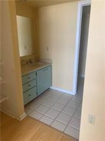 3635 Whitehall Drive 405, West Palm Beach, FL 33401