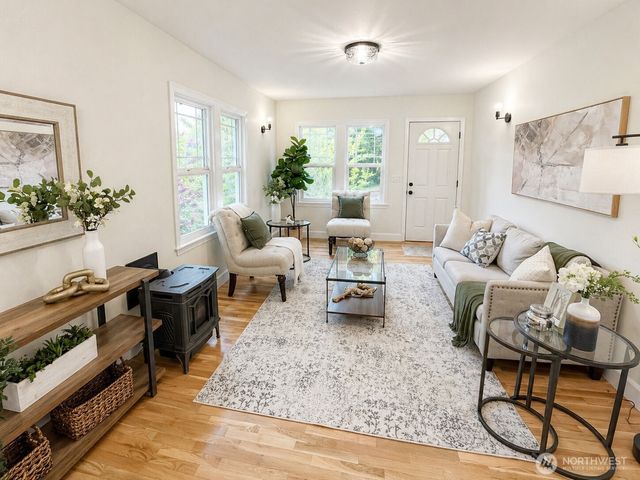 5304 NE 193rd Street, Lake Forest Park, WA 98155