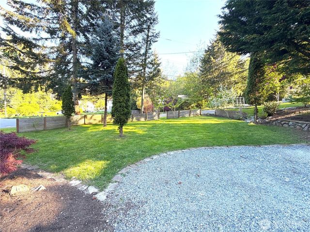 5304 NE 193rd Street, Lake Forest Park, WA 98155