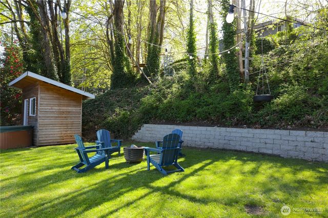 5304 NE 193rd Street, Lake Forest Park, WA 98155