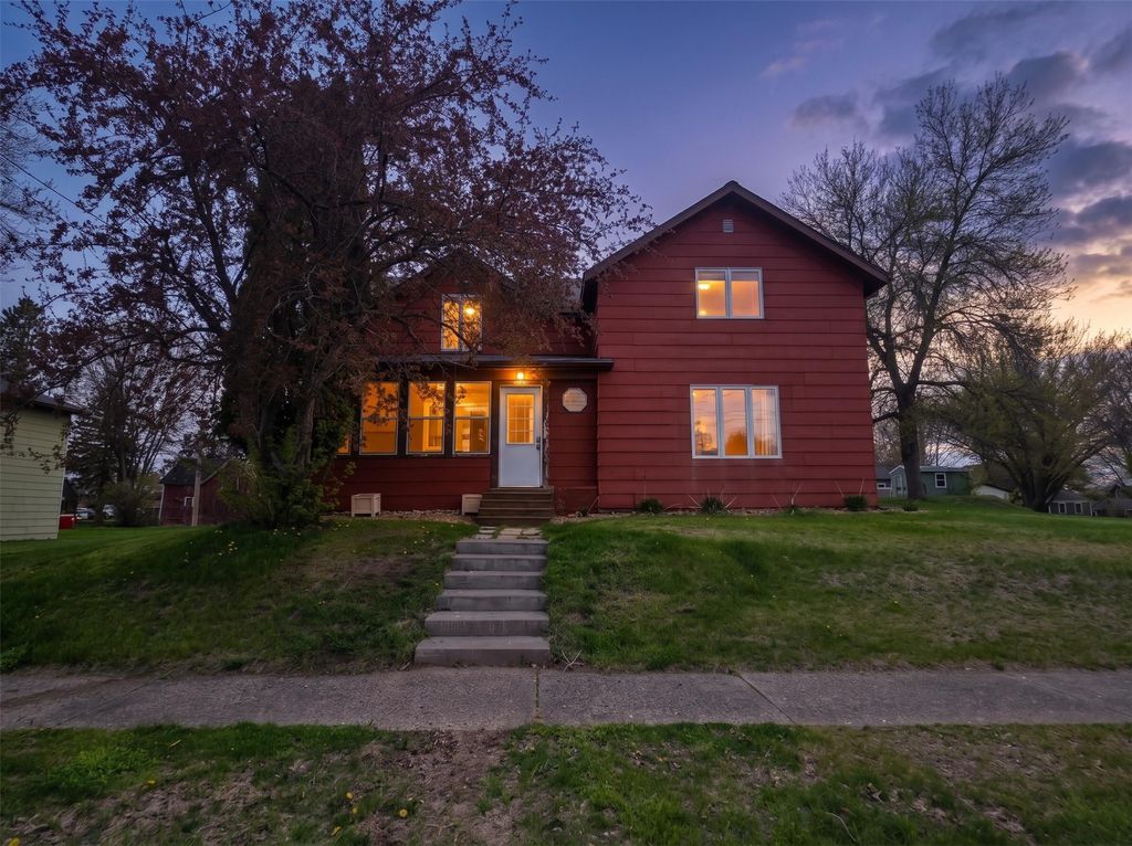 Image 1 of property listing at 1120 Foster Street, Cumberland, WI 54829