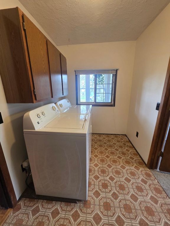 Image 6 of property listing at 1120 Foster Street, Cumberland, WI 54829