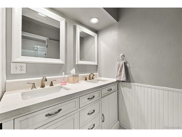 6802 Hillside Way, Parker, CO 80134
