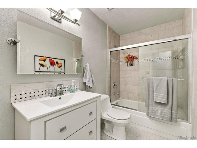 6802 Hillside Way, Parker, CO 80134