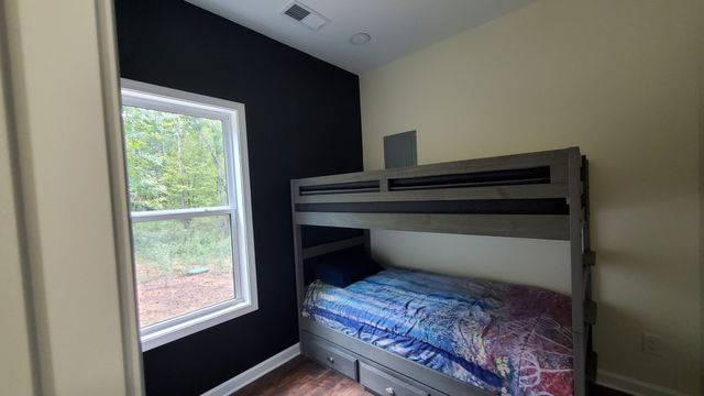 570 Beasley Hollow Rd, Linden, TN 37096