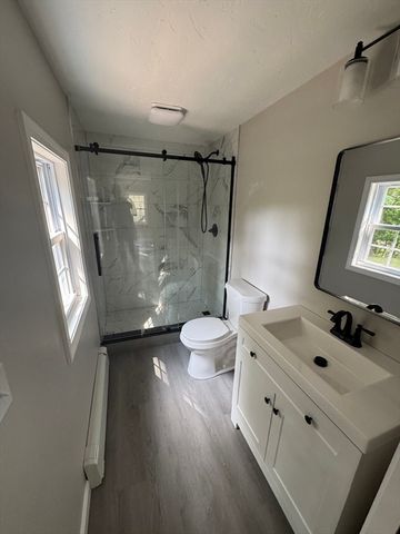 8 Garden St, Auburn, MA 01501