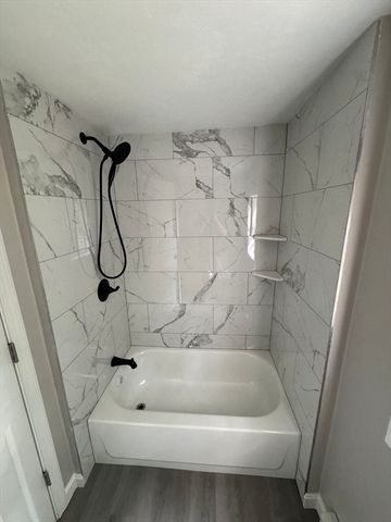8 Garden St, Auburn, MA 01501