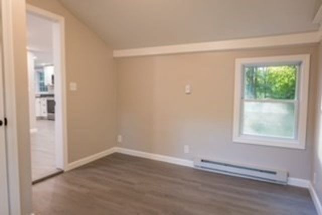 8 Garden St, Auburn, MA 01501
