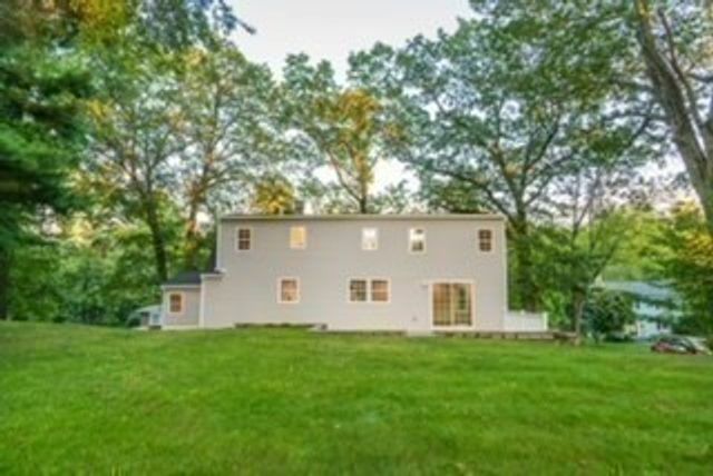 8 Garden St, Auburn, MA 01501