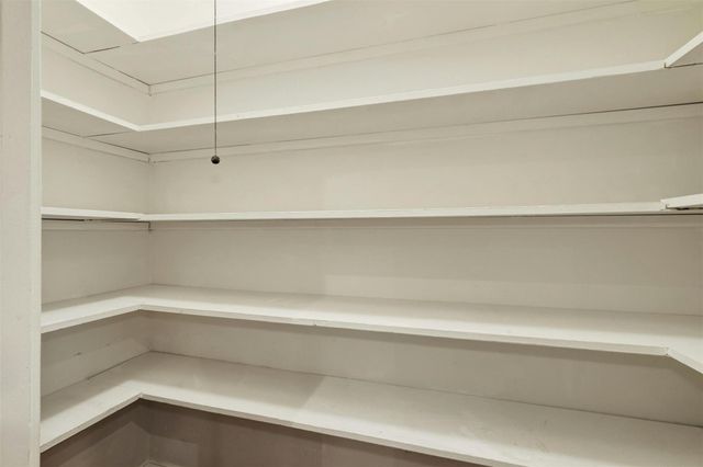 1302 E Saint Johns Ave A, Austin, TX 78752