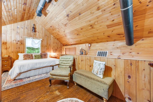 757 Private Road 192, Denison, TX 75021