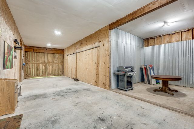 757 Private Road 192, Denison, TX 75021