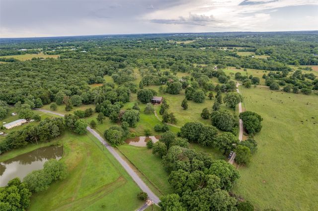 757 Private Road 192, Denison, TX 75021
