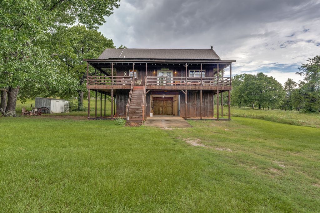 757 Private Road 192, Denison, TX 75021
