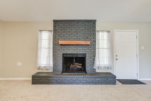 8107 Knoxville Avenue, Lubbock, TX 79423