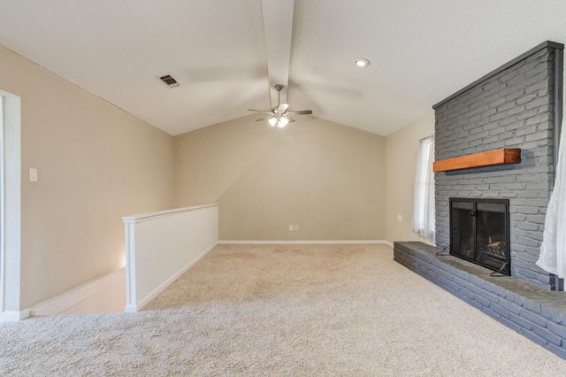 8107 Knoxville Avenue, Lubbock, TX 79423