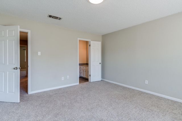 8107 Knoxville Avenue, Lubbock, TX 79423