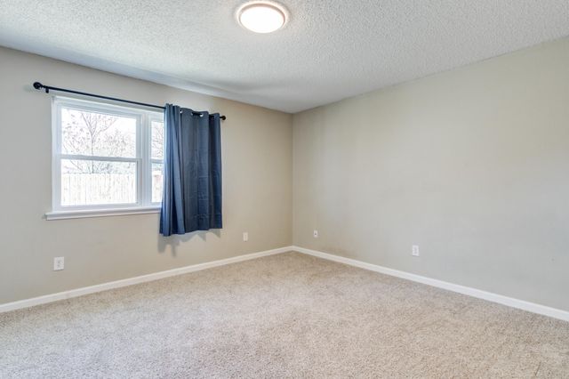 8107 Knoxville Avenue, Lubbock, TX 79423