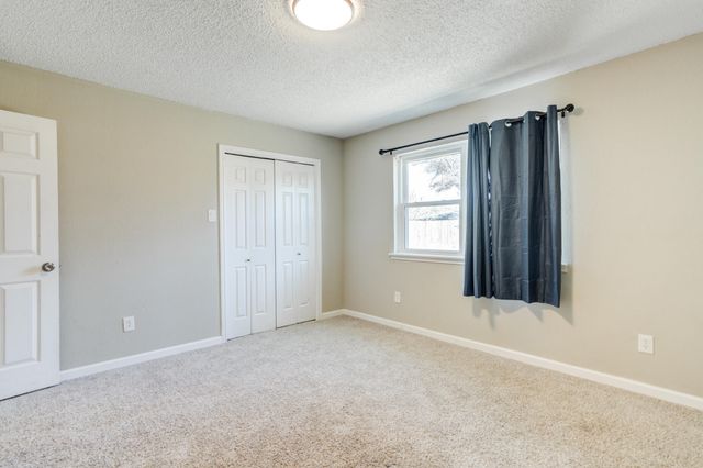 8107 Knoxville Avenue, Lubbock, TX 79423