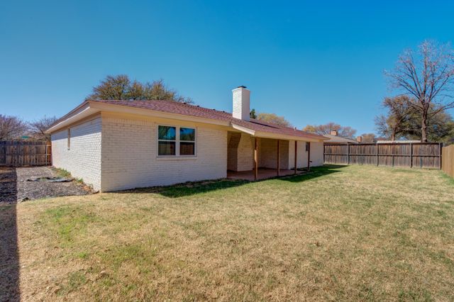 8107 Knoxville Avenue, Lubbock, TX 79423