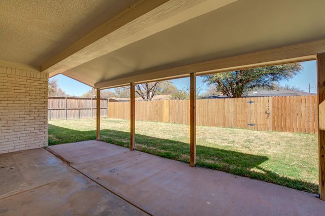 8107 Knoxville Avenue, Lubbock, TX 79423