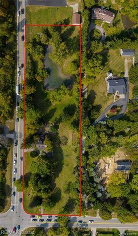 19150 Beck Road, Northville, MI 48167