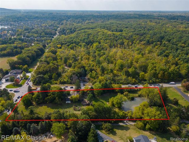 19150 Beck Road, Northville, MI 48167