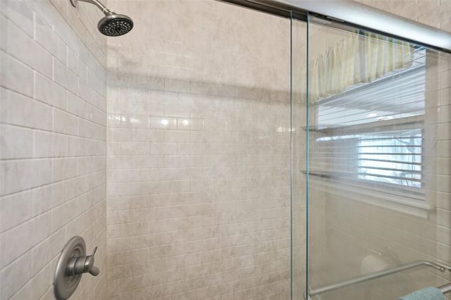 321 Hidden Valley Trail, Sherman, TX 75092