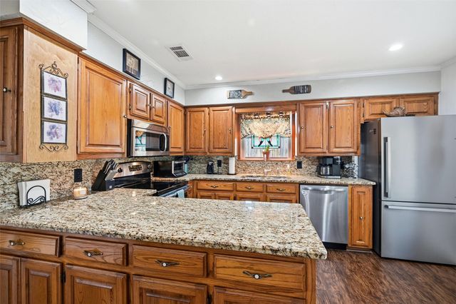 321 Hidden Valley Trail, Sherman, TX 75092