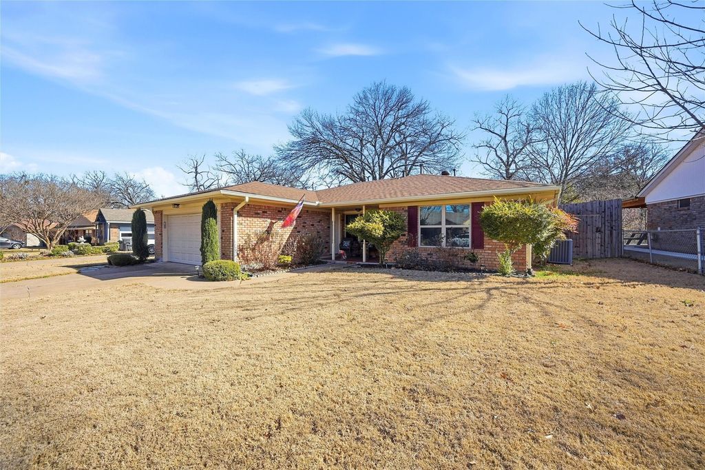 321 Hidden Valley Trail, Sherman, TX 75092