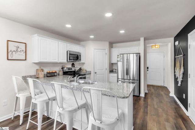 1216 Paramount Drive, Lyman, SC 29365