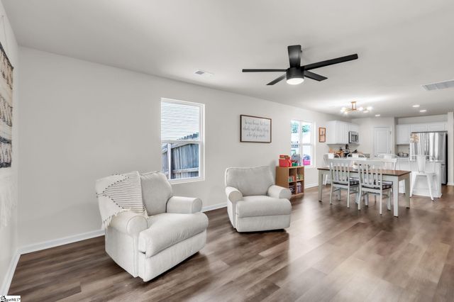 1216 Paramount Drive, Lyman, SC 29365