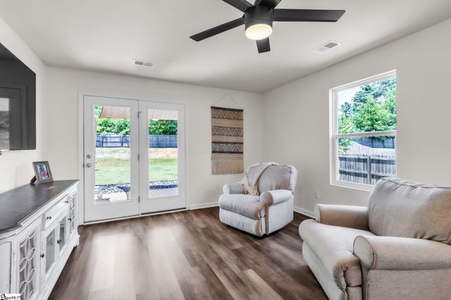 1216 Paramount Drive, Lyman, SC 29365