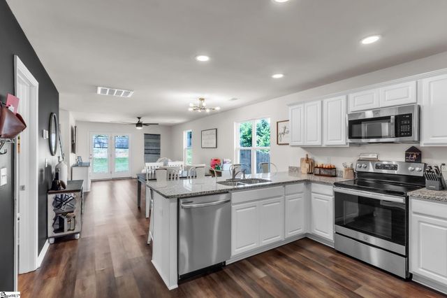 1216 Paramount Drive, Lyman, SC 29365