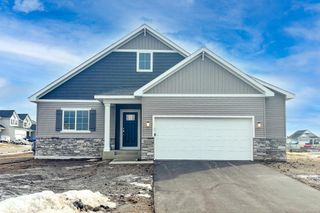 8660 Edmonson Way NE, Monticello, MN 55362