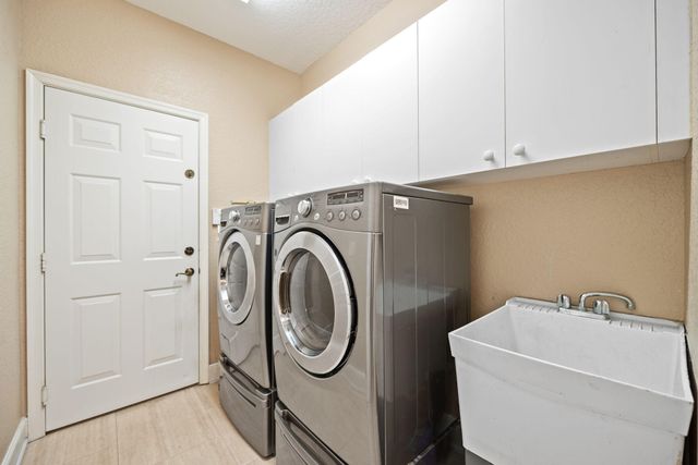 77 NW 108th Way, Plantation, FL 33324