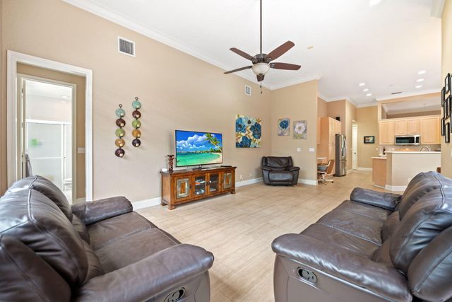 77 NW 108th Way, Plantation, FL 33324