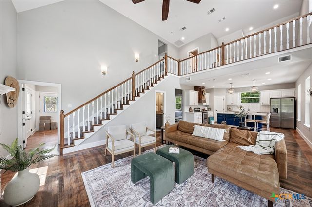 13554 Knob Hill Road, Rogers, TX 76569