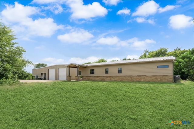 13554 Knob Hill Road, Rogers, TX 76569