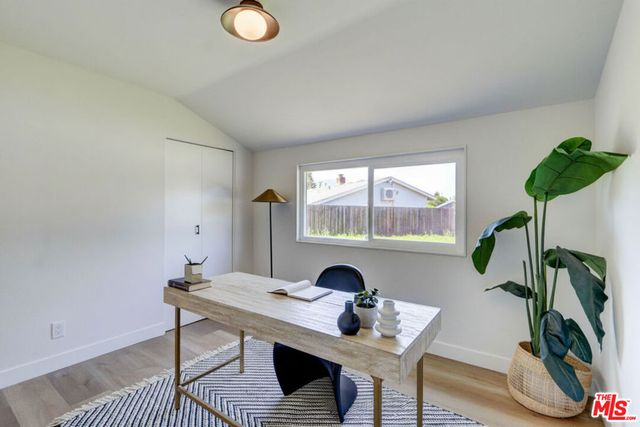 476 Jeanne Court, Newbury Park, CA 91320