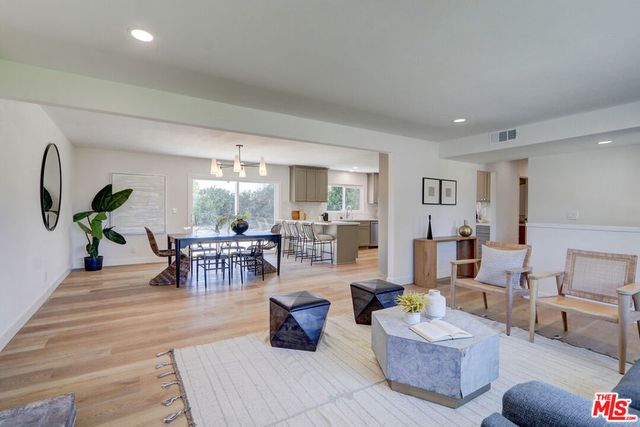 476 Jeanne Court, Newbury Park, CA 91320