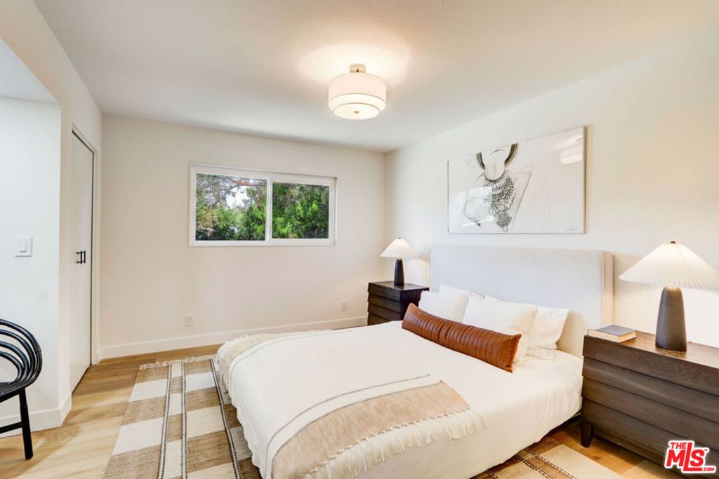 Image 27 of property listing at 476 Jeanne Court, Newbury Park, CA 91320