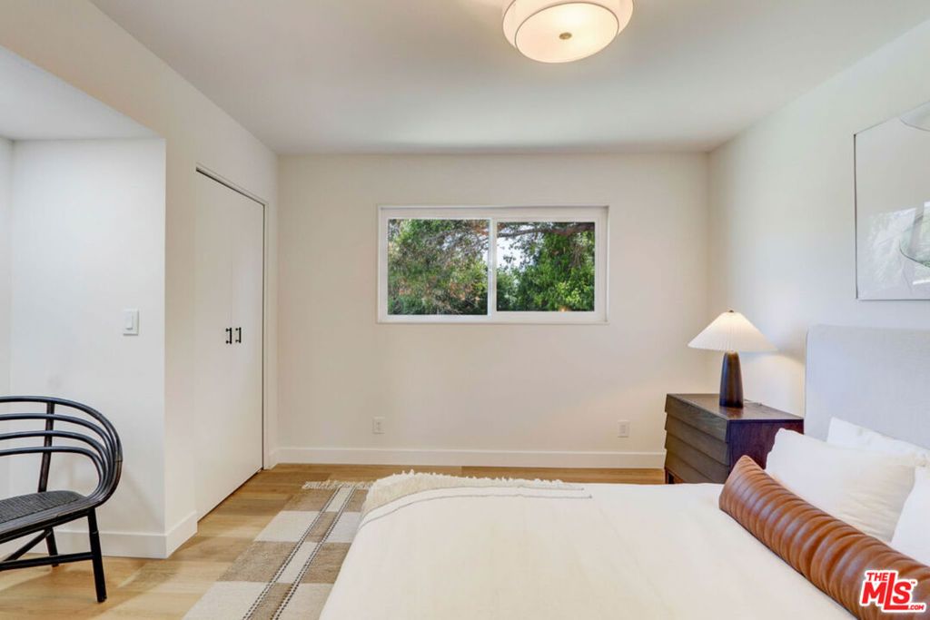 Image 30 of property listing at 476 Jeanne Court, Newbury Park, CA 91320