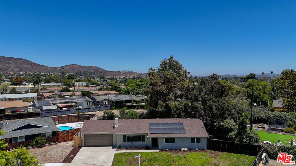 Image 32 of property listing at 476 Jeanne Court, Newbury Park, CA 91320