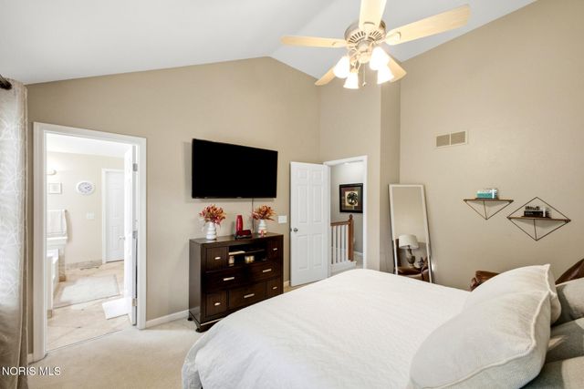 6840 Wexford Hill Lane, Holland, OH 43528