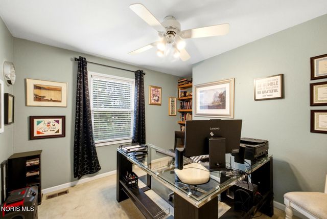 6840 Wexford Hill Lane, Holland, OH 43528