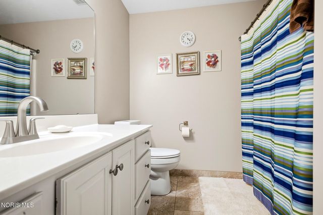 6840 Wexford Hill Lane, Holland, OH 43528