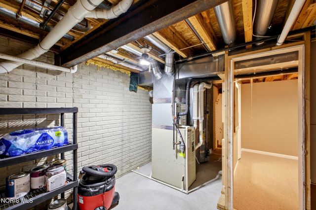 6840 Wexford Hill Lane, Holland, OH 43528